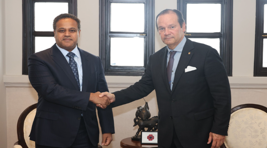 Foreign Minister of Panama Meets Ambassador of Qatar